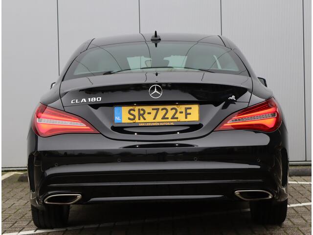 Mercedes-Benz CLA-KLASSE 180 AMG-line | Parkeercamera | Stoelverwarming |