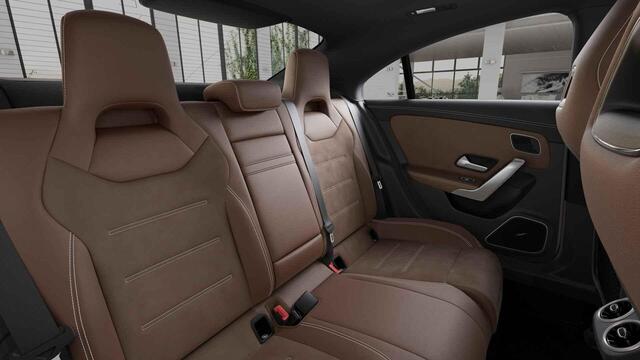 Mercedes-Benz CLA-KLASSE 180 AMG Line | Panoramadak | Memory | 360 graden camera | Headup | Sfeerverlichting | Keyless |