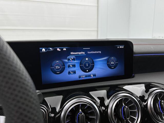 Mercedes-Benz CLA-KLASSE 250 e Business Solution AMG | Nightpakket | Antidiefstalpakket GUARD 360° Plus | Trekhaak | Smartphone-integratie | Multibeam LED | Panoramaschuifdak | KEYLESS-GO comfortpakket |
