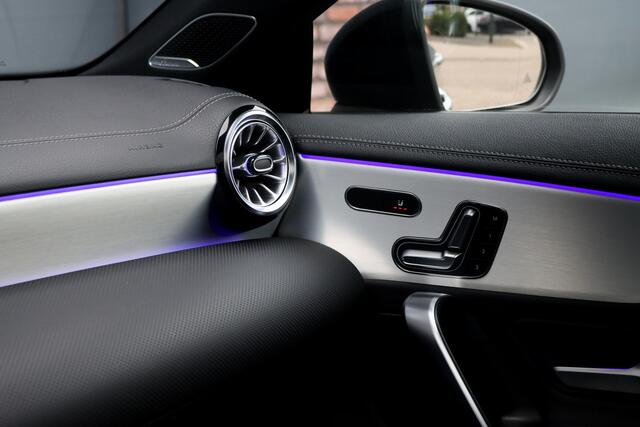 Mercedes-Benz CLA-KLASSE 250 e AMG Line | Distronic+ | Panoramadak | Memory | Burmester | HUD | Surround Camera | Keyless Go | Nightpakket | Augmented Reality |