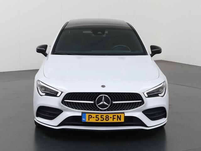 Mercedes-Benz CLA-KLASSE 180 Business Solution AMG | Night | Panoramadak | Multibeam | Stoelverwarming | Sfeerverlichting |