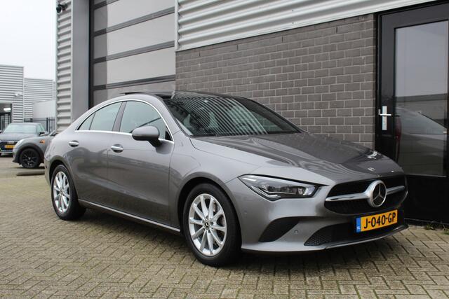 Mercedes-Benz CLA-KLASSE 200 Business Solution Luxury / Panoramadak / N.A.P.
