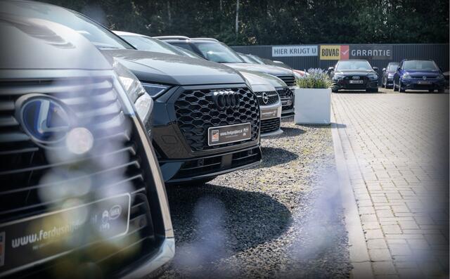 Mercedes-Benz CLA-KLASSE Shooting Brake AMG, OrigNL 1e Eig. | Pano | Ambilight | Elekt.klep | DAB+ | Apple Car Play - RIJKLAAR