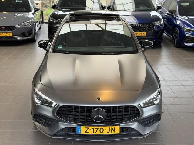 Mercedes-Benz CLA-KLASSE 200 AMG / 35 / Pano / Memory /