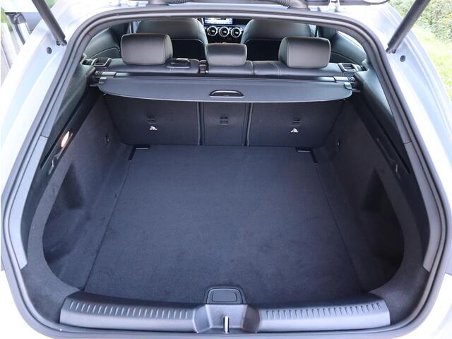 Mercedes-Benz CLA-KLASSE Shooting Brake 180 Star Edition