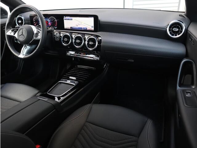 Mercedes-Benz CLA-KLASSE Shooting Brake 180 Business Solution Luxury