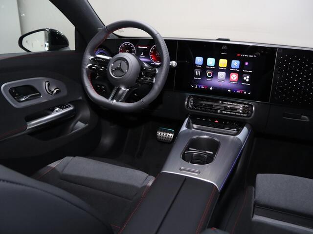 Mercedes-Benz CLA-KLASSE 250+ Launch Edition 85 kWh | Night | Panoramadak | Stoelverwarming | DISTRONIC | Achteruitrijcamera | Dodehoekassiste