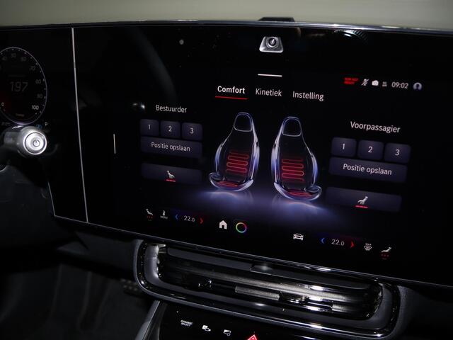 Mercedes-Benz CLA-KLASSE 250+ Launch Edition 85 kWh | Night | Panoramadak | Stoelverwarming | DISTRONIC | Achteruitrijcamera | Dodehoekassiste