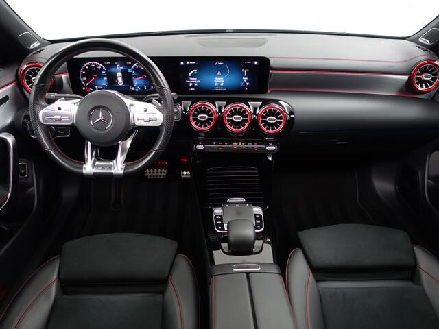 Mercedes-Benz CLA-KLASSE 220 4MATIC AMG Premium Plus Aut- Burmester Surround, Panoramadak, Carplay, Android Auto, Sfeerverlichting, Camera