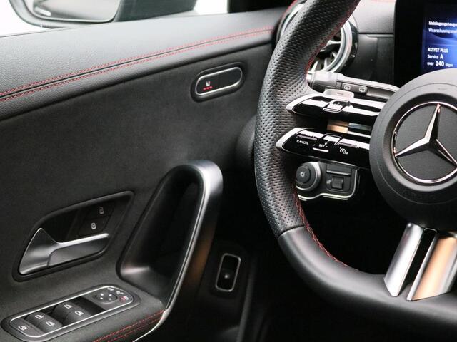 Mercedes-Benz CLA-KLASSE Shooting Brake 250 e Star Edition LIMITED AMG Line | Night Pakket | | Sfeerverlichting | Dodehoek Assist | Achteruitrijcamera | Ledkoplampen. Inclusief 24 maanden Mercedes-Benz Certified garantie voor Europa.