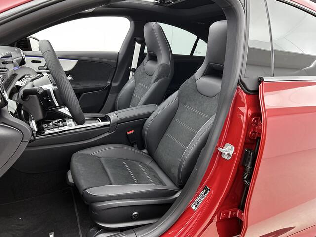 Mercedes-Benz CLA-KLASSE 250 e Business Solution AMG | AMG Line Plus pakket | Trekhaak | Panoramaschuifdak | Memorypakket | Head-up display | Augmented Reality navigatie | 360°-camera | Antidiefstalpakket GUARD 360° Plus | 19 inch AMG velgen |