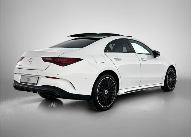 Mercedes-Benz CLA-KLASSE 250 e Business Solution AMG | AMG Line Plus pakket | Trekhaak | Panoramaschuifdak | Head-up display | Memorypakket | Smartphone integratie | Advanced sound system | 360°-camera | 19 inch AMG velgen |