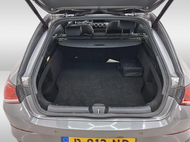 Mercedes-Benz CLA-KLASSE Shooting Brake 250 e Luxury Line 1e-Eig. & Dealer-Onderh. BOVAG-Garantie. NL-Auto.