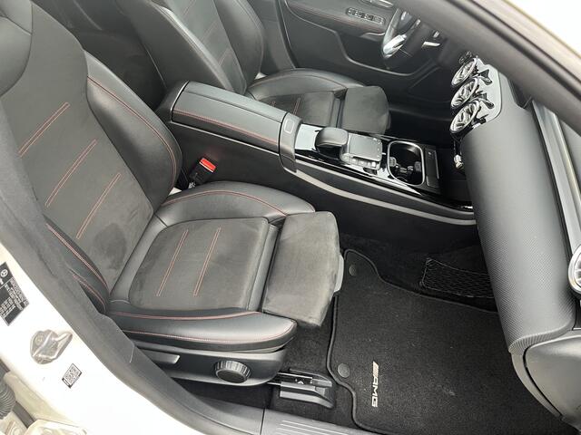 Mercedes-Benz CLA-KLASSE 200 Premium Plus AMG / Schuif-kantel / Camera / Led / Carplay