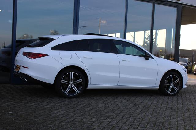 Mercedes-Benz CLA-KLASSE Shooting Brake 250e AUT8 Premium NIGHT PAKKET PANORAMADAK SFEER CARPLAY 18''
