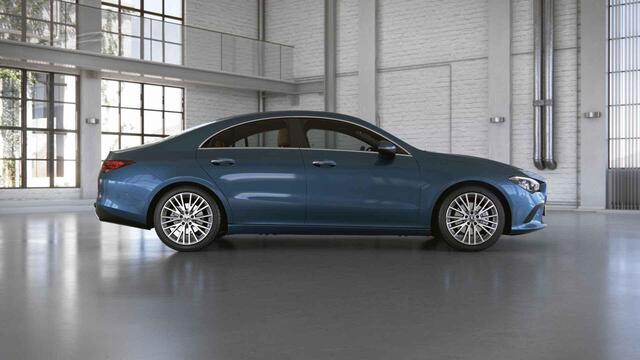 Mercedes-Benz CLA-KLASSE 200 Luxury Line | Trekhaak | Stoelverwarming | Sfeerverlichting | Widescreen |