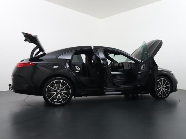 Mercedes-Benz CLA-KLASSE 250+ Launch Edition 85 kWh Accu | Trekhaak Wegklapbaar | Memorystoelen | Warmtepomp | Multibeam Led | Stoelverwarming Voorin | Distronic Cruise Control | Achteruitrijcamera | Nightpakket | Dodehoekassistent