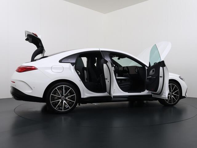 Mercedes-Benz CLA-KLASSE 250+ Launch Edition 85 kWh Accu | Memorystoelen | Warmtepomp | Multibeam Led | Stoelverwarming Voorin | Distronic Cruise Control | Achteruitrijcamera | Nightpakket | Dodehoekassistent