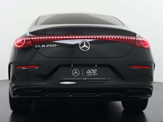 Mercedes-Benz CLA-KLASSE 250+ Launch Edition 85 kWh Accu | Memorystoelen | Warmtepomp | Multibeam Led | Stoelverwarming Voorin | Distronic Cruise Control | Achteruitrijcamera | Nightpakket | Dodehoekassistent