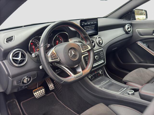Mercedes-Benz CLA-KLASSE 180 AMG | Pano | Carplay | Camera