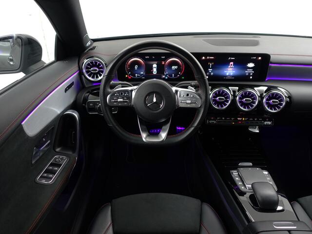 Mercedes-Benz CLA-KLASSE 180 AMG Premium Night Edition Aut- NAP 37dkm, Burmester Audio, Panoramadak, Carplay, Android Auto, Sfeerverlichting