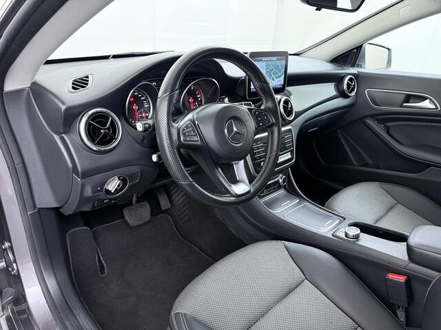 Mercedes-Benz CLA-KLASSE 180 Ambition Trekhaak Automaat