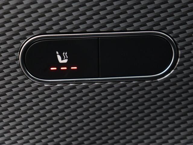 Mercedes-Benz CLA-KLASSE Shooting Brake 180 Business Solution | Stoelverwarming | Carplay | Camera | Half leder | Widescreen | Dodehoek detectie | Navigatie | Park Assist