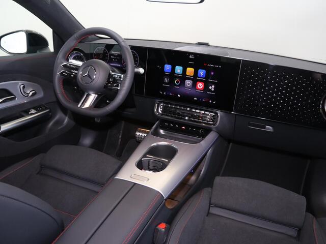 Mercedes-Benz CLA-KLASSE 250+ Launch Edition 85 kWh | Night | Panoramadak | Stoelverwarming | DISTRONIC | Achteruitrijcamera | Dodehoekassiste