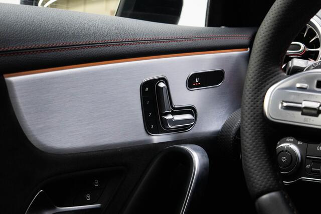 Mercedes-Benz CLA-KLASSE AMG 35 4MATIC Premium Plus 1e eigenaar | NL auto | NW motor | Garantie