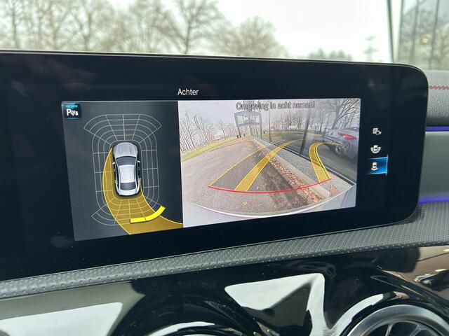 Mercedes-Benz CLA-KLASSE 250e AMG // Panoramadak // Nightpakket // Sfeerverlichting // Carplay // Camera // Keyless // MultiBeam