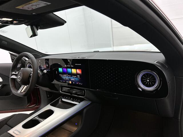 Mercedes-Benz CLA-KLASSE 180 Business Solution AMG | Memorypakket | Panoramadak | Nightpakket | Multibeam LED | THERMOTRONIC | 19 inch AMG velgen | Smartphone integratie | Adaptieve cruisecontrol |