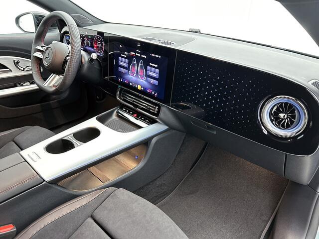 Mercedes-Benz CLA-KLASSE 180 Business Solution AMG | Nightpakket | Memorypakket | Sierdelen aluminium | Multibeam LED | 19 inch AMG velgen | Antidiefstalpakket URBAN GUARD | Adaptieve Cruise control |