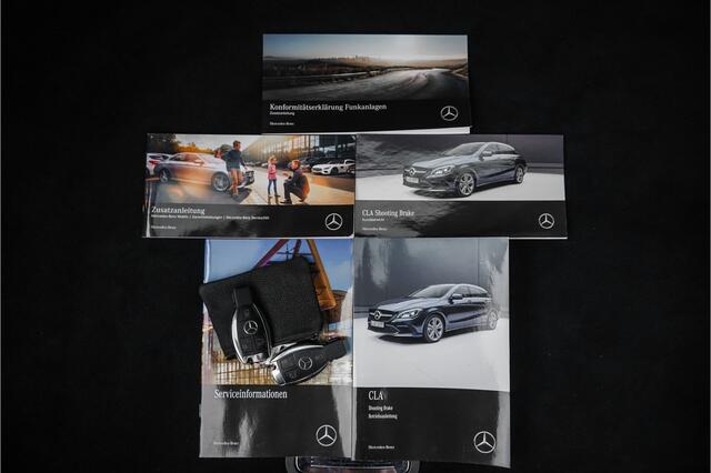 Mercedes-Benz CLA-KLASSE Shooting Brake 180 AMG Edition Night Pano Stoelverw 19"