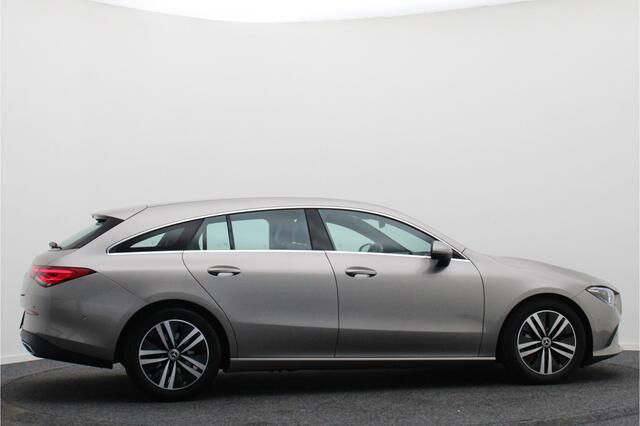Mercedes-Benz CLA-KLASSE Shooting Brake 180 Business Solution Luxury Leer, Camera, Apple Carplay, Sfeerverlichting, PDC