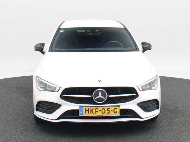 Mercedes-Benz CLA-KLASSE Shooting Brake Automaat 250 e | Stoelverwarming | Navigatie | Full LED | Sfeer Verlichting | Virtual Cockpit | 18 Inch | 95.009 Km !!