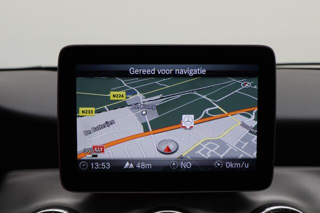 Mercedes-Benz CLA-KLASSE Shooting Brake 180 Business Solution AMG Night Upgrade Automaat Panoramadak, LED, Camera, Navigatie, Stoelverwarming, PDC, 18"