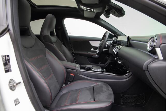 Mercedes-Benz CLA-KLASSE 250 AMG Premium Plus, Pano, Burmester, Memory, Widescreen, Nightpack