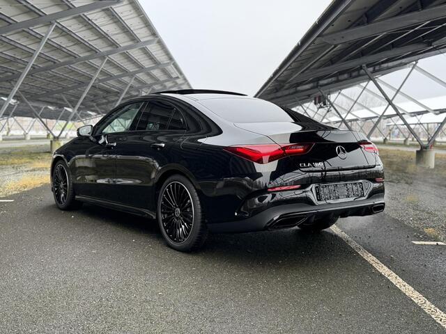 Mercedes-Benz CLA-KLASSE 180 Business Solution AMG | Night | Panoramaschuifdak | AMG Line Plus | Head-up display | Burmester | 360° camera | Winter pakket | Trekhaak