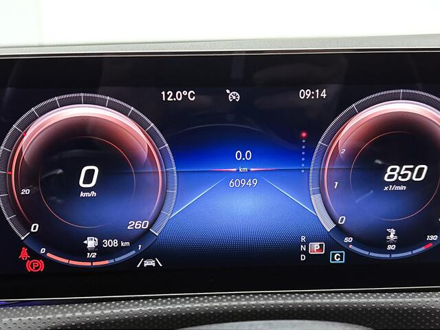 Mercedes-Benz CLA-KLASSE 180 Business Solution AMG Sfeerverlichting | Nightpakket | Achteruitrijcamera | Inclusief 12 Maanden Garantie.