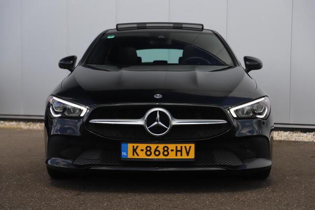 Mercedes-Benz CLA-KLASSE Shooting Brake 180 Business Solution Automaat Panoramadak Widescreen Full LED Stoelverwarming Navigatie Achteruitrijcamera Clima Cruise Control