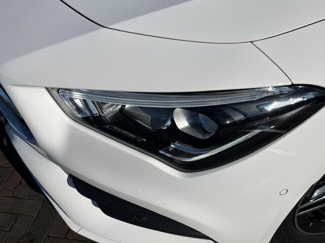 Mercedes-Benz CLA-KLASSE 250 e Premium Plus amg night sfeer vol vol