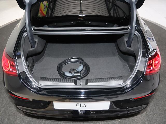 Mercedes-Benz CLA-KLASSE 250+ Launch Edition 85 kWh | Night | Panoramadak | Stoelverwarming | DISTRONIC | Achteruitrijcamera | Dodehoekassistent |