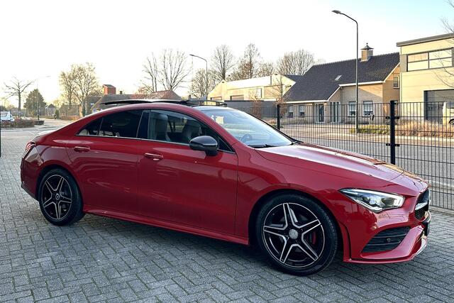 Mercedes-Benz CLA-KLASSE 180 AMG Night Panorama Sfeerverlichting Camera