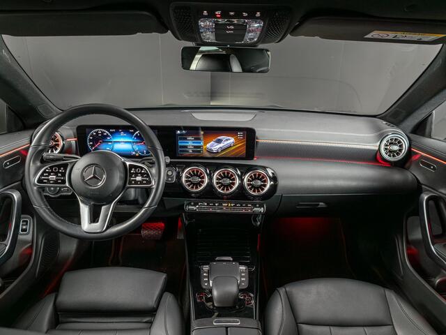 Mercedes-Benz CLA-KLASSE Coupé 180 Luxury Line Premium