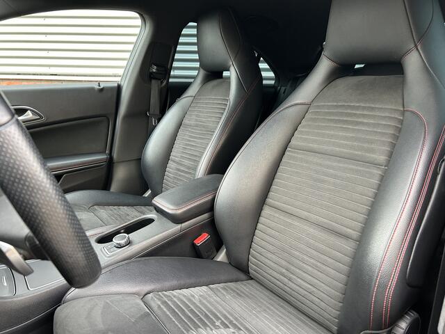Mercedes-Benz CLA-KLASSE 180 Business Solution AMG Upgrade Edition | AMG | Automaat | Stoelverwarming | Navigatie | LED |