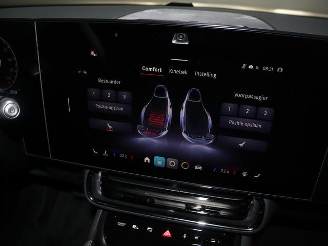 Mercedes-Benz CLA-KLASSE 250+ Launch Edition 85 kWh | Night | Panoramadak | Stoelverwarming | DISTRONIC | Achteruitrijcamera | Dodehoekassistent |