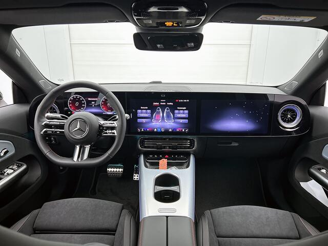 Mercedes-Benz CLA-KLASSE 200 Business Solution AMG 58 kWh | Premium pakket | Nightpakket | Smartphone integratie | Adaptieve cruisecontrol | Vast panoramadak | Memorypakket | Warmtepomp | MBUX Superscreen | Antidiefstal pakket |