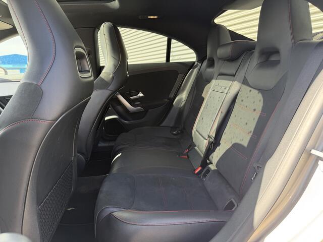 Mercedes-Benz CLA-KLASSE 200 Premium | Nieuw Binnen! | Widescreen | Sfeerverlichting | Pano