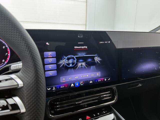 Mercedes-Benz CLA-KLASSE 200 Business Solution AMG | Premium Plus | Winterpakket | Rijassistentiepakket | Nightpakket | MBUX Augmented Reality navigatie | Smartphone integratie | Vast panoramadak |