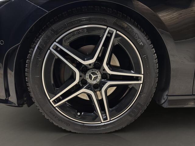 Mercedes-Benz CLA-KLASSE 180 Premium Plus AMG-Line Panoramadak | Leder | Memory | Night-pakket | Keyless-Go | Multibeam LED |